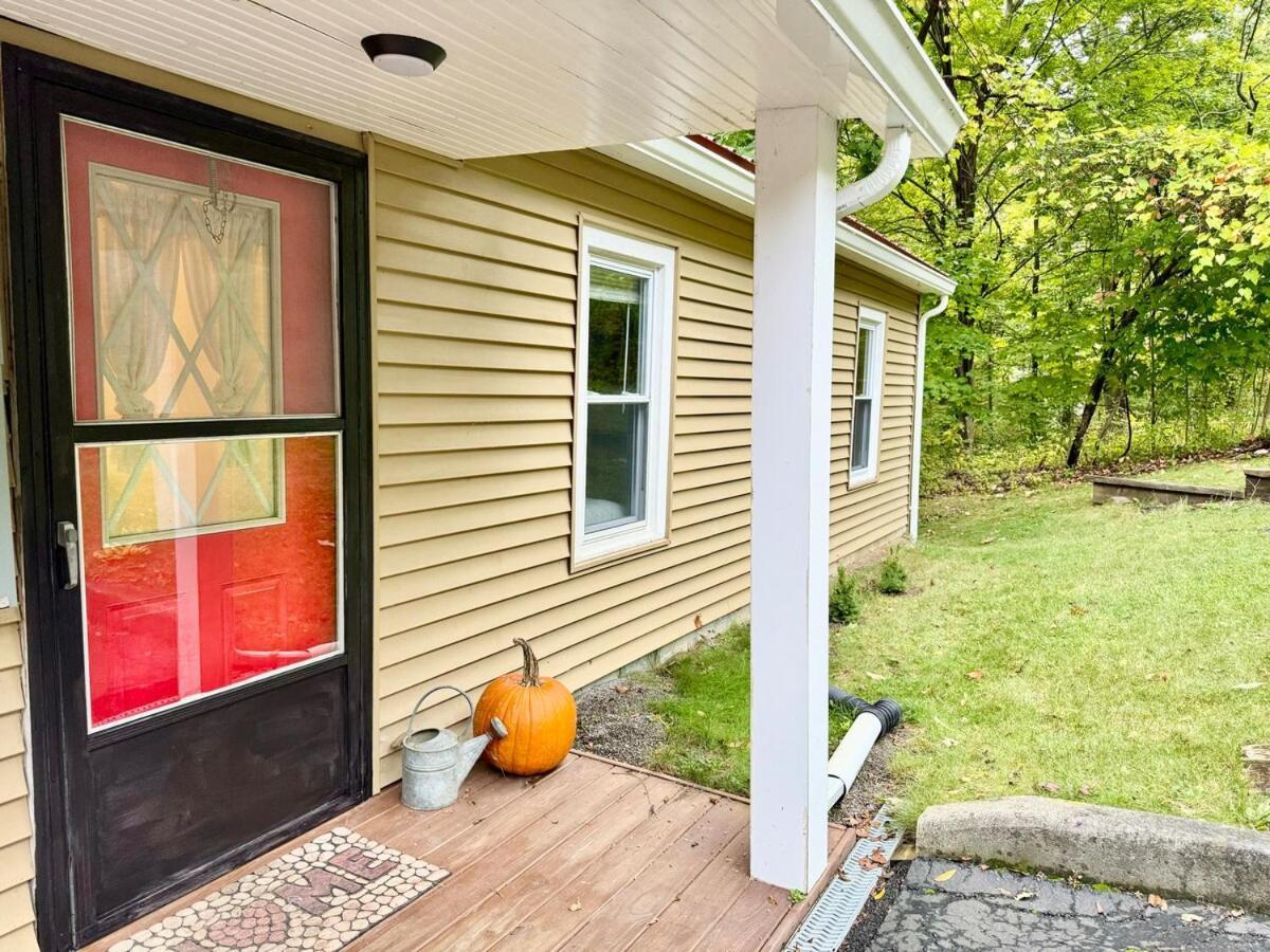 Cayuga Lake Cottage With Private Lake Access Washingtonville Dış mekan fotoğraf